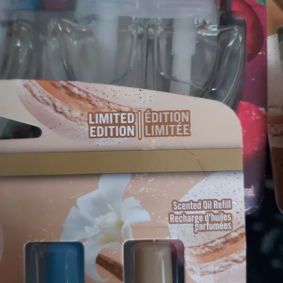 Febreze plug - Picture 2 of 5